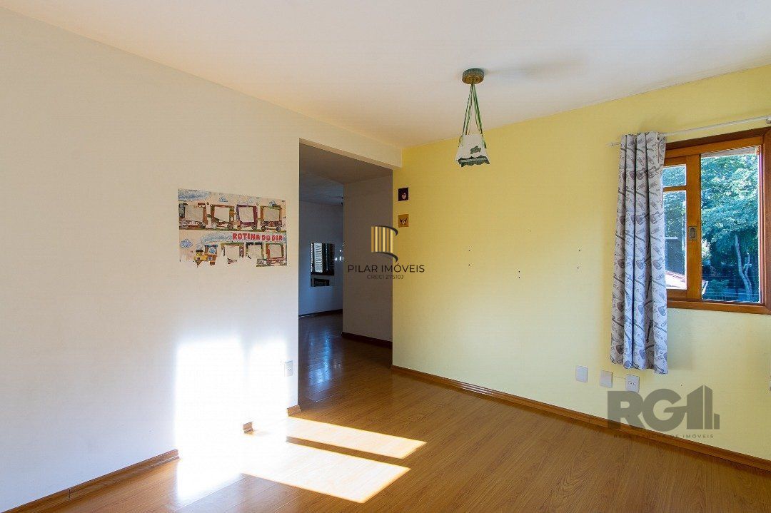 Casa para Venda - 380m², 4 dormitórios, sendo 1 suites, 4 vagas - Vila Assunção