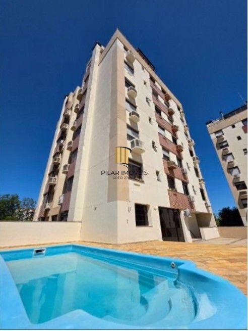 Apartamento  com 2 dormitórios, lavabo, banho social e churrasqueira integrada.