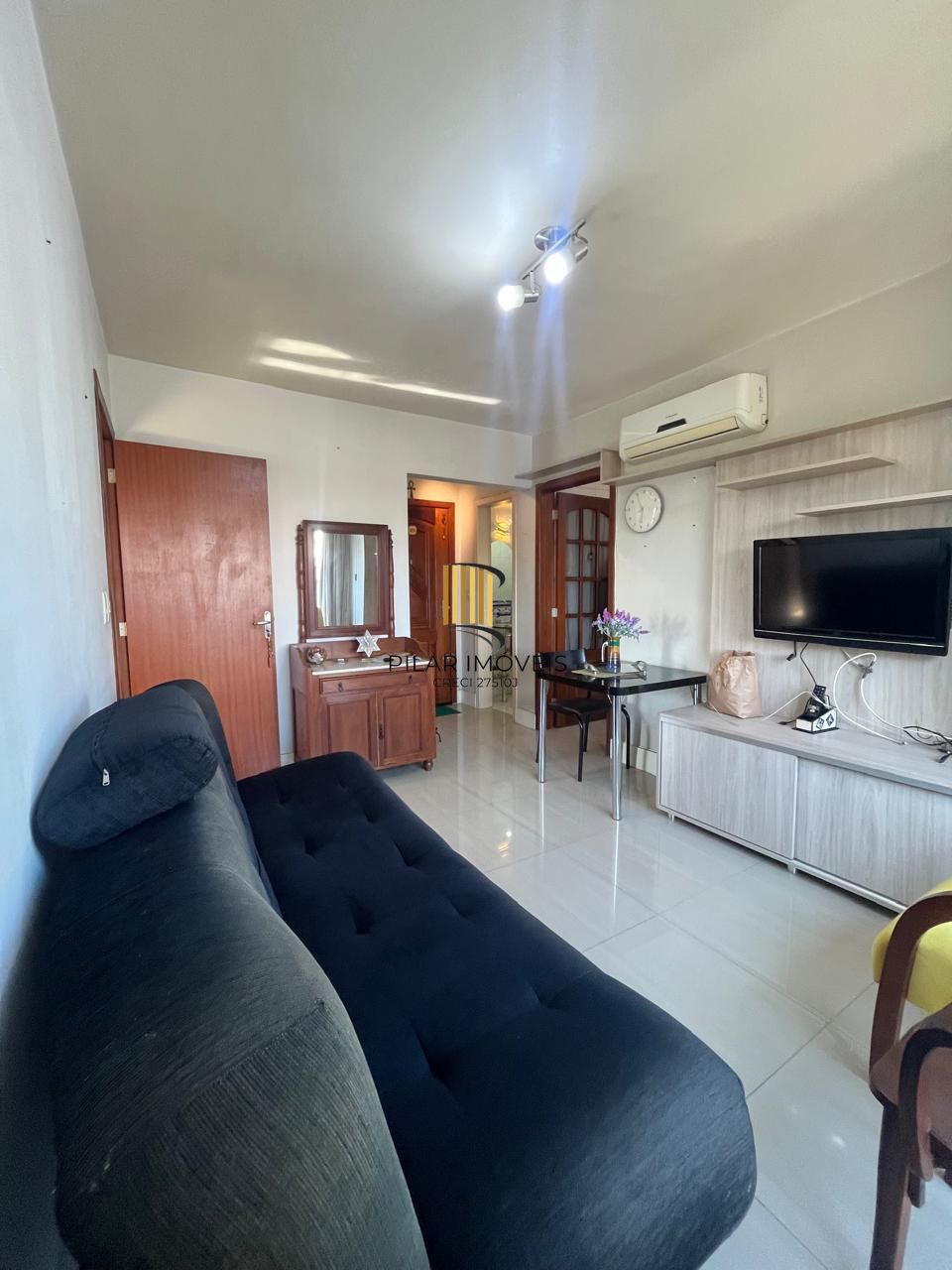 Apartamento  REFORMADO e MOBILIADO em ótima localização!!!