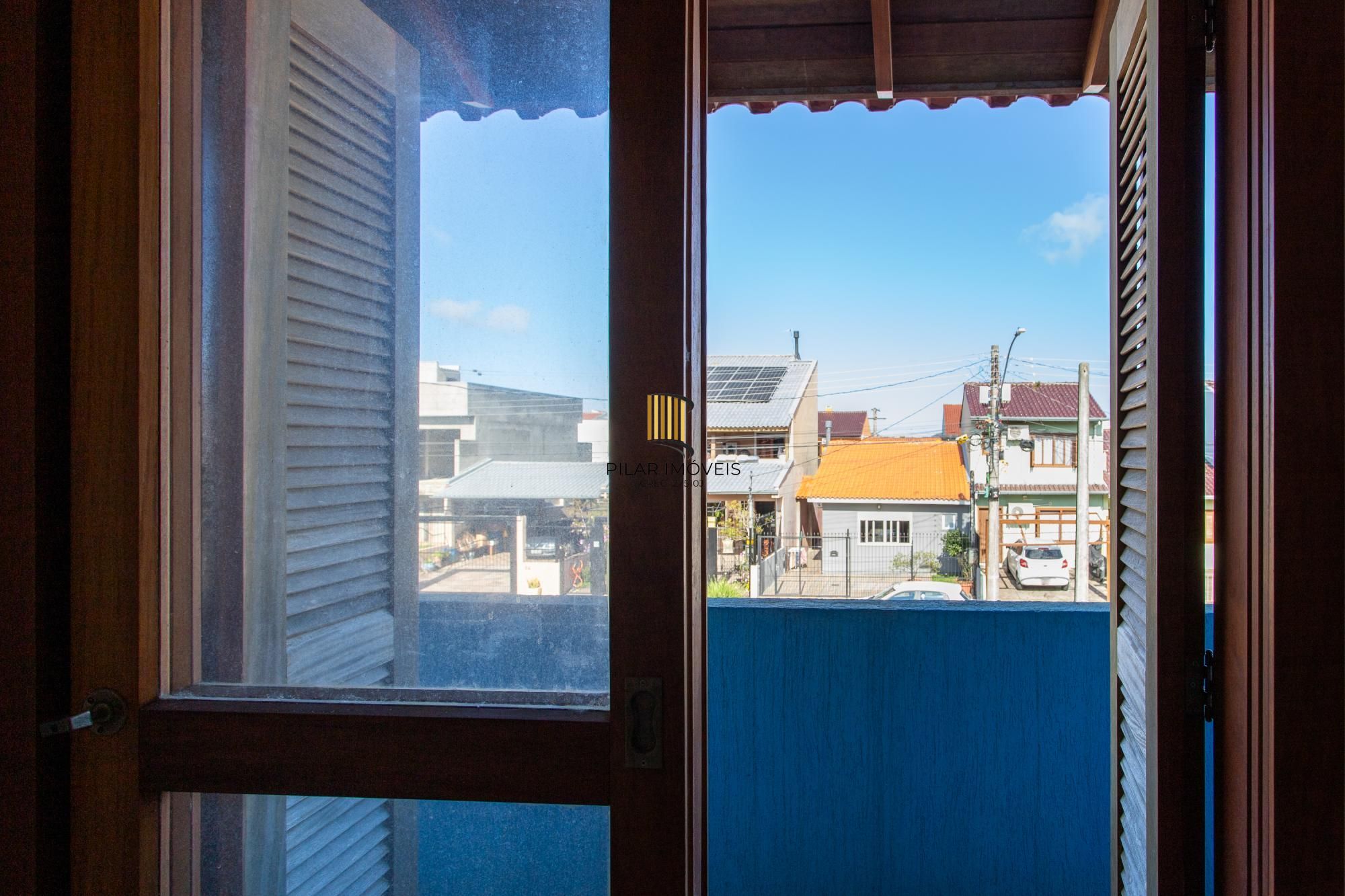 Casa para Venda - 115m², 3 dormitórios, sendo 1 suites, 2 vagas - Urubatã