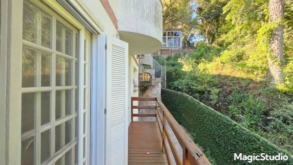 Casa em Condomínio na Pedra Redonda | 4 Dormitórios | 297m² | 4 Vagas | Solar Biarritz