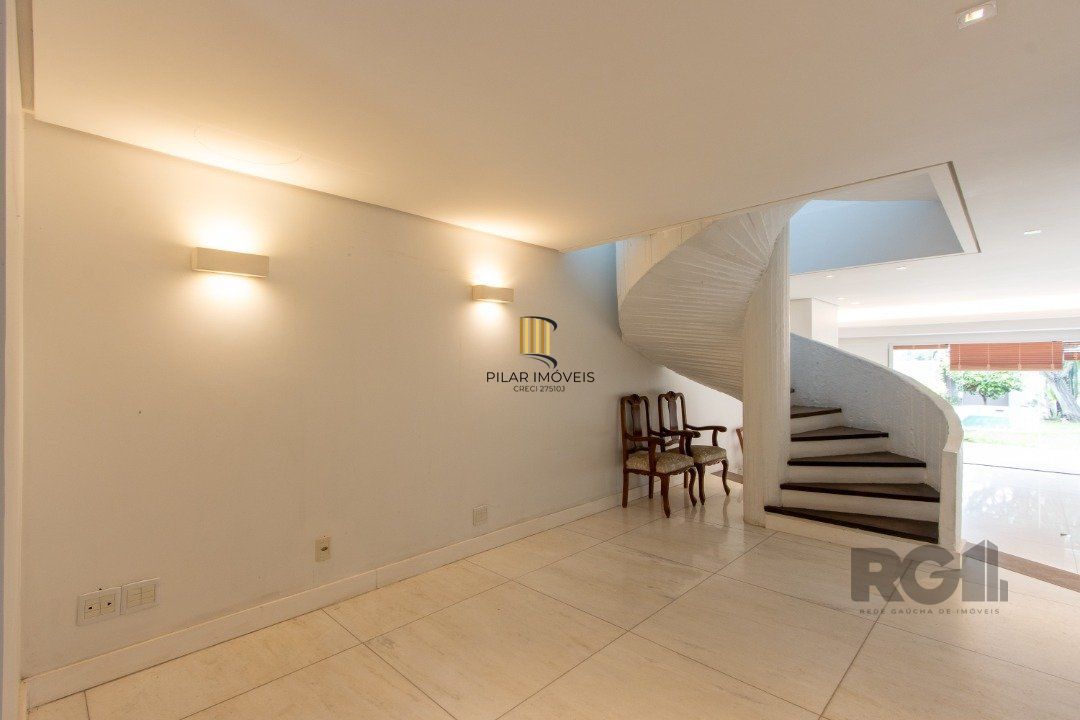 Casa 4 dormitórios no bairro Cristal