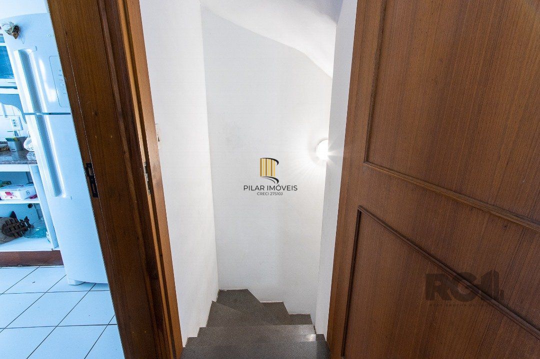 Casa em condomínio à venda, 4 quartos, 2 suites, 2 vagas - Bairro Tristeza