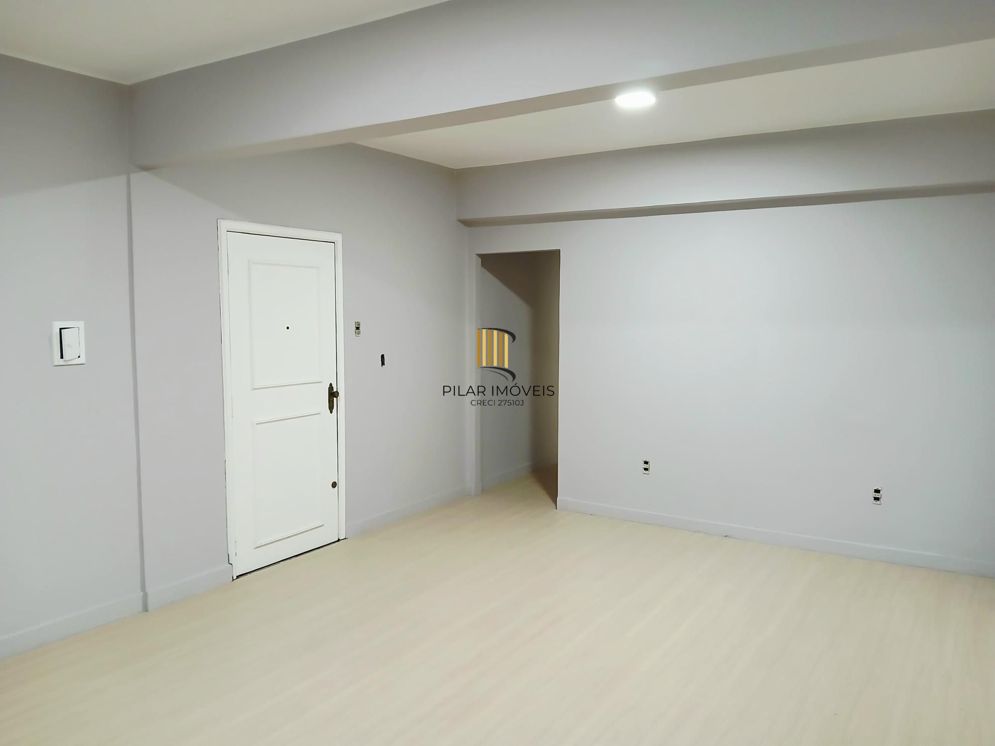 Apartamento de 2 Dormitórios no Centro Histórico.