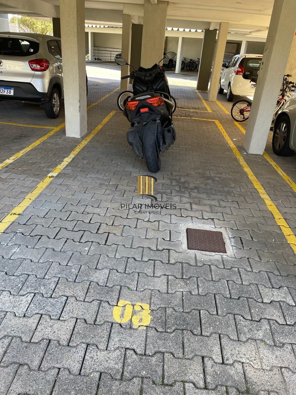 Apartamento bairro Tristeza, com 110 m² de área privativa, 03 dormitórios sendo 01 suíte e 02 vagas de garagem!