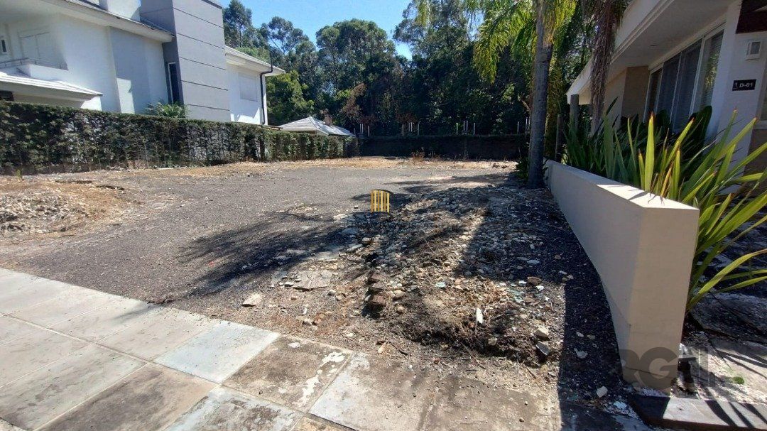 Terreno no bairro Atlântida Sul