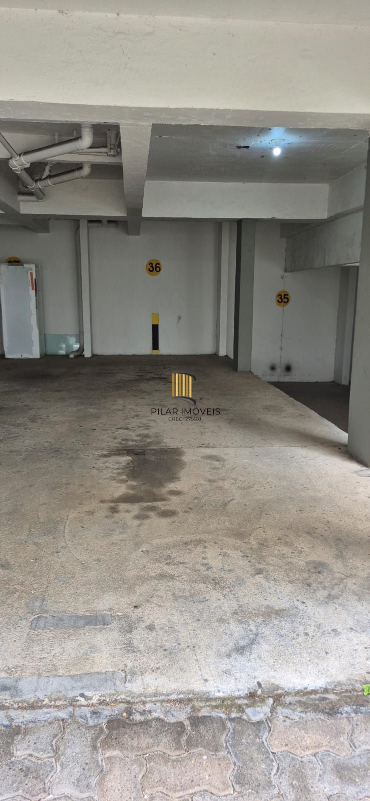 Apartamento de 3 dormitórios, 1 suíte e 1 vaga de garagem no bairro Pedra Redonda.