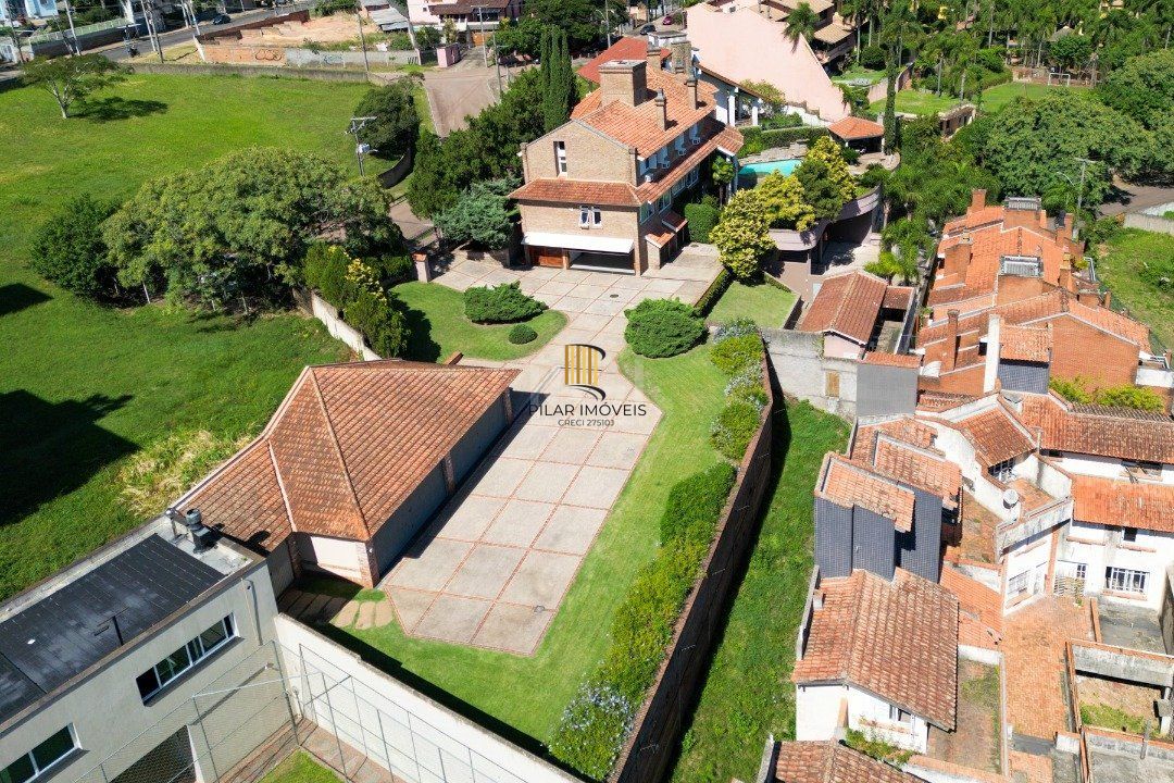 Mansão maravilhosa . O projeto da casa feita e construída pelos arquitetos