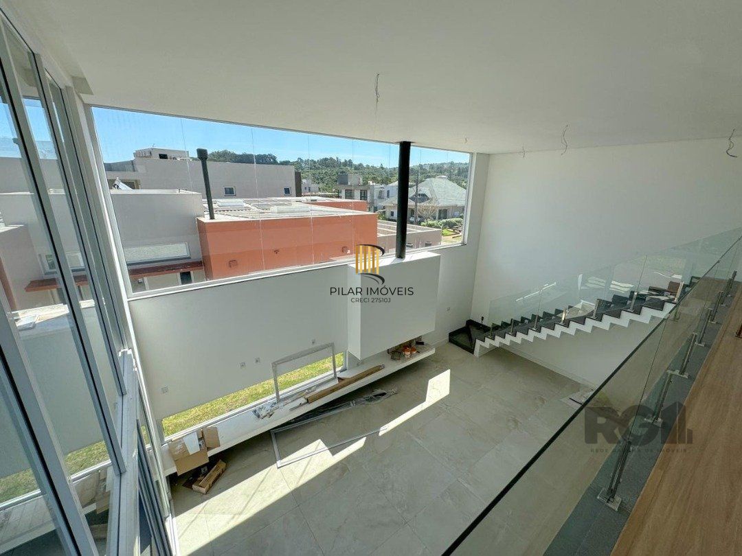Casa Condominio para Venda - 300m², 4 dormitórios, sendo 4 suites, 2 vagas - Alphaville