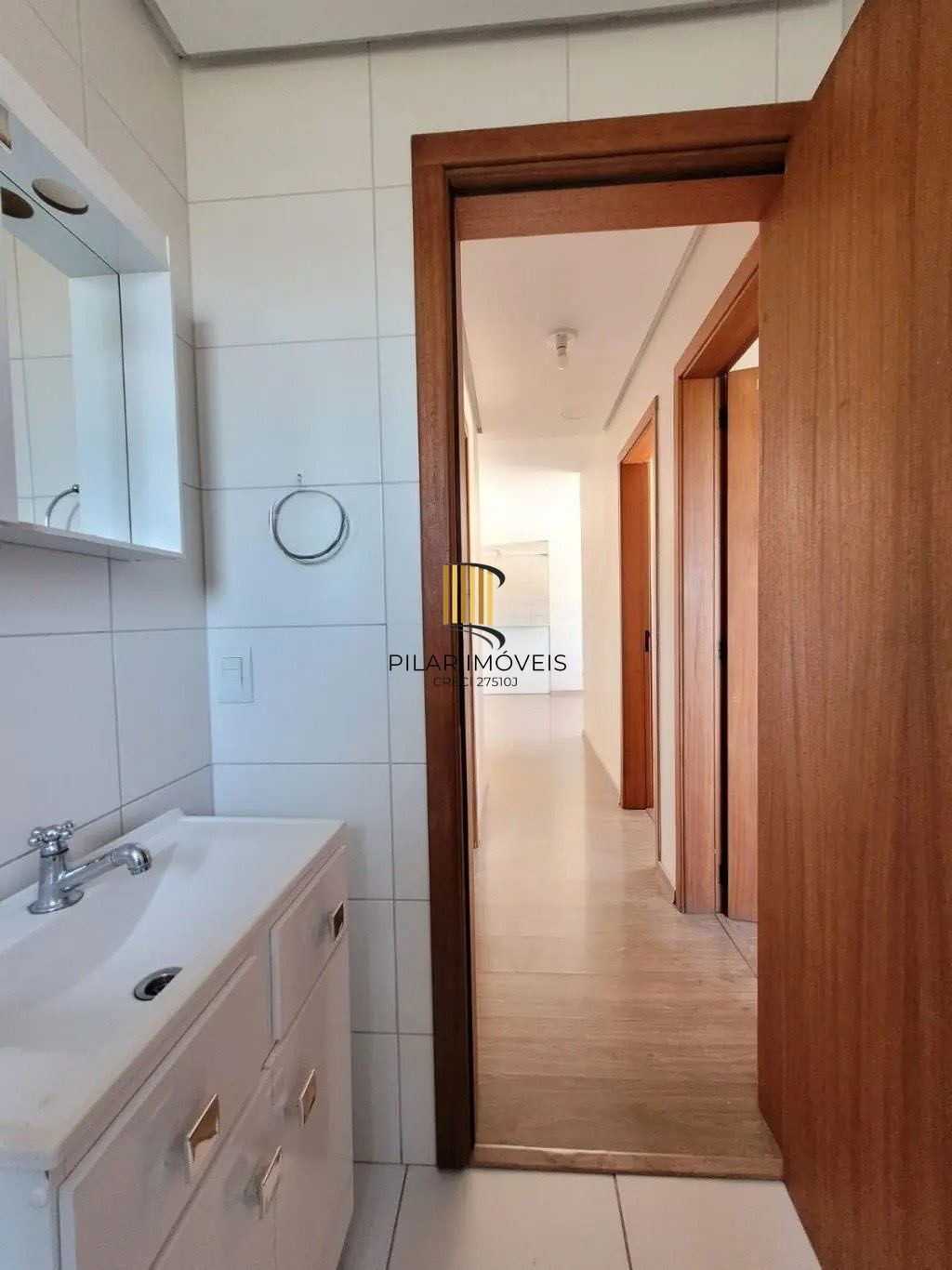 Apartamento com 3 dormitórios com 71m², vaga dupla no bairro Medianeira