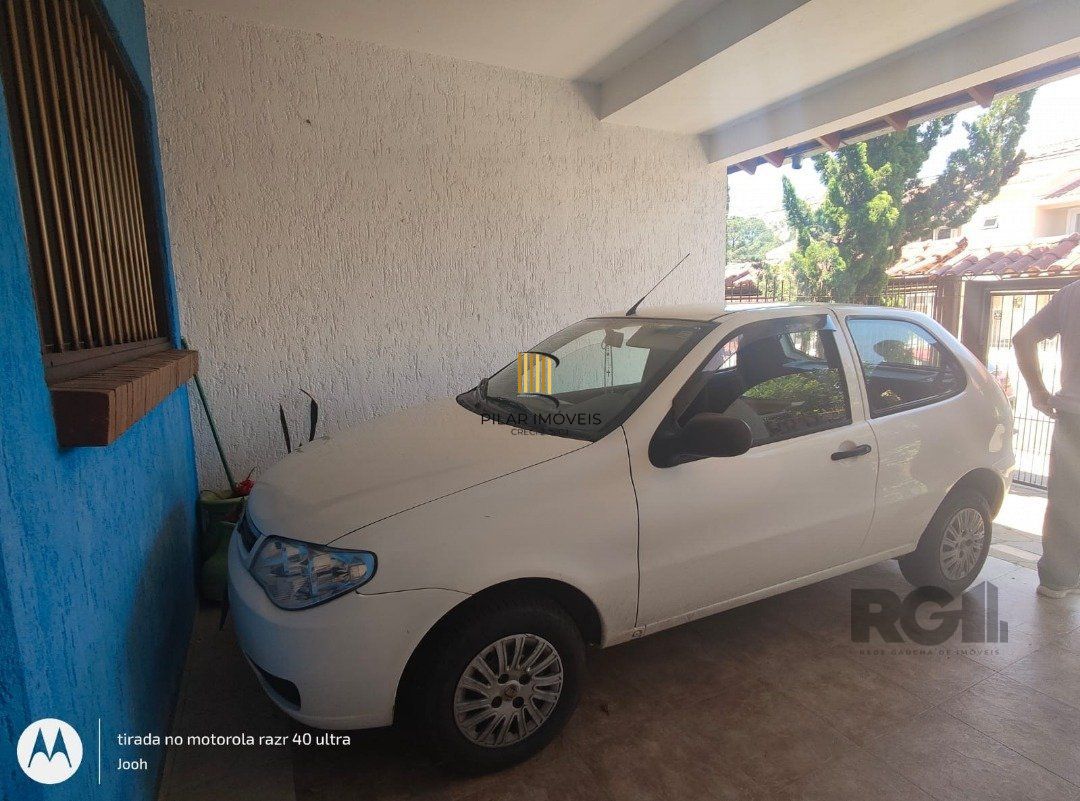 Casa 3 dormitórios no bairro Hípica