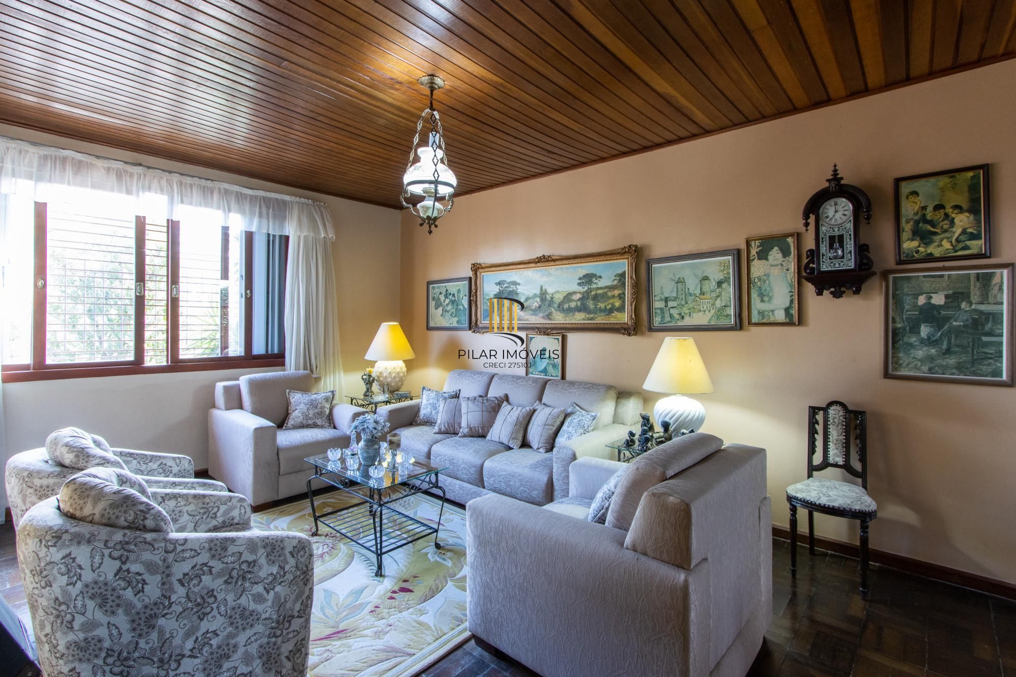 Casa para Venda - 180m², 3 dormitórios, sendo 1 suites, 2 vagas - Ipanema
