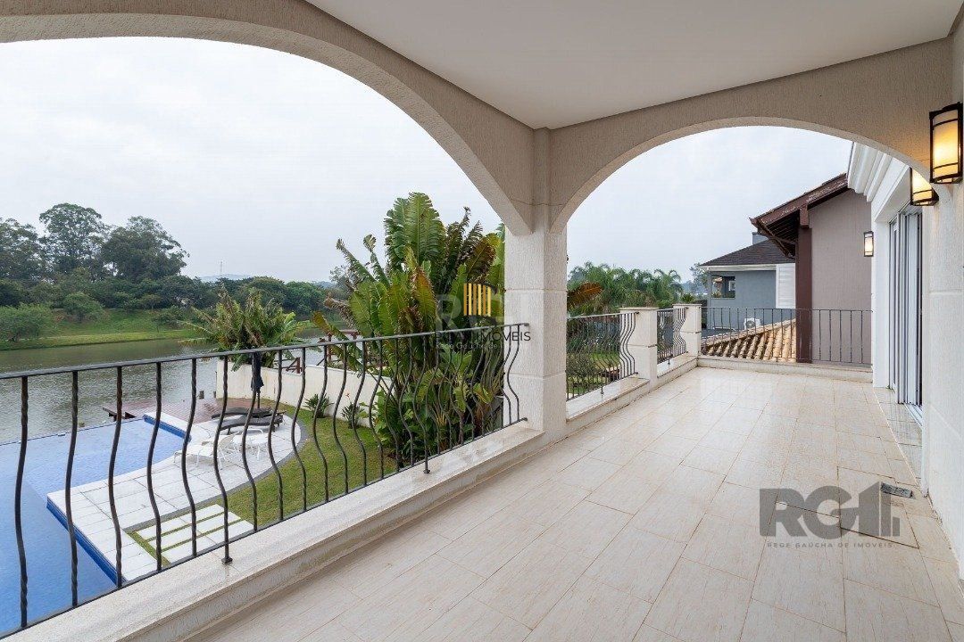 Casa de Condomínio 3 dormitórios no bairro Belém Novo