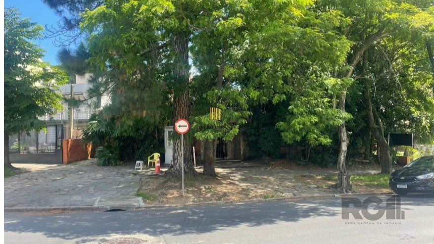 Terreno de esquina em bairro nobre da capital - Pilar Imóveis