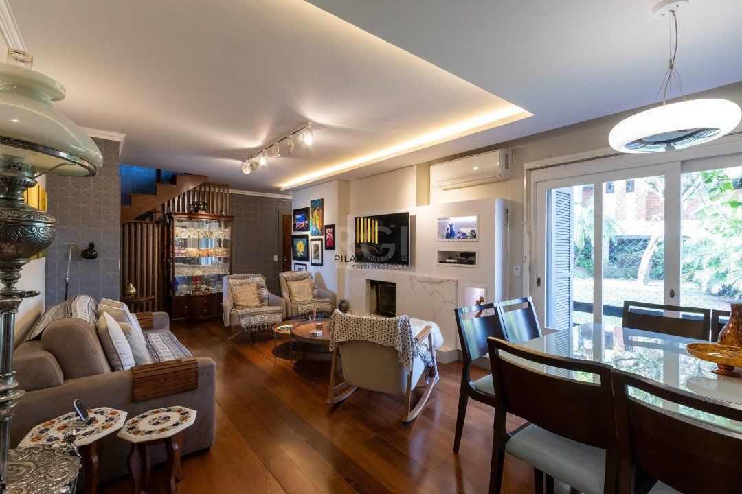 Cobertura para Venda - 234.17m², 3 dormitórios, sendo 1 suites, 2 vagas - Cristal