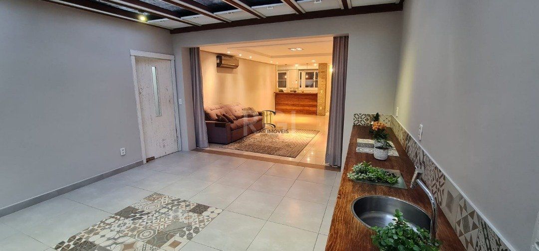 Casa de Condomínio 4 dormitórios no bairro Vila Conceição