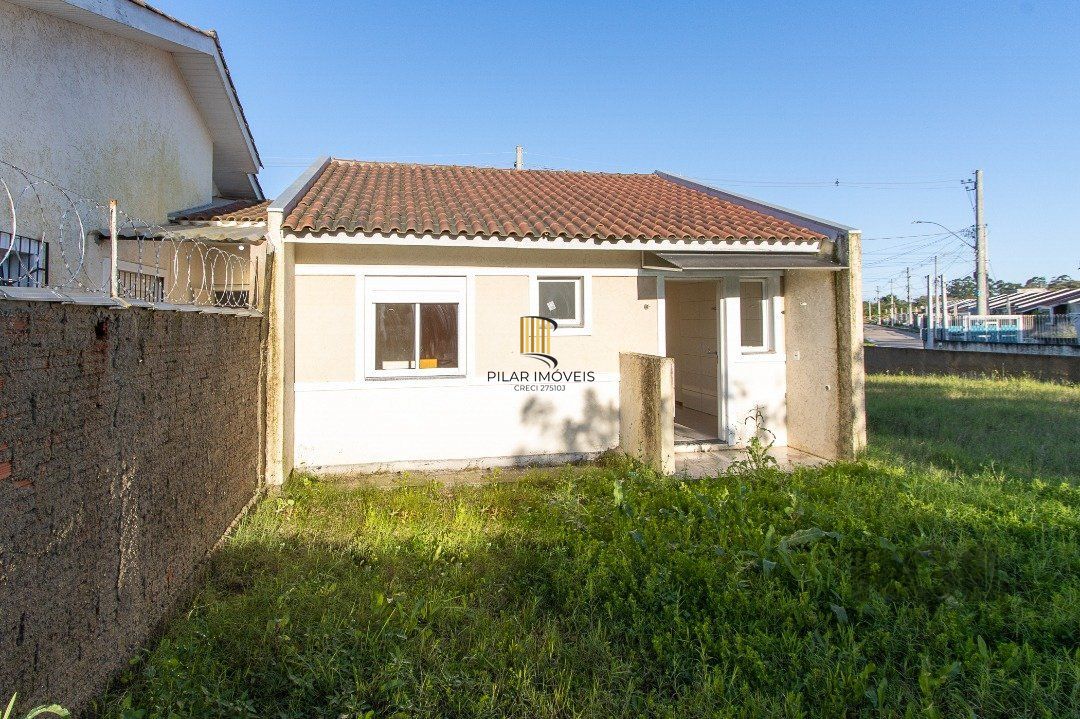 Casa 2 dormitórios no bairro Restinga