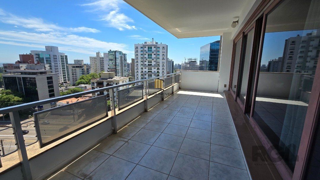 Apartamento grande em Petrópolis. com 257,90m2