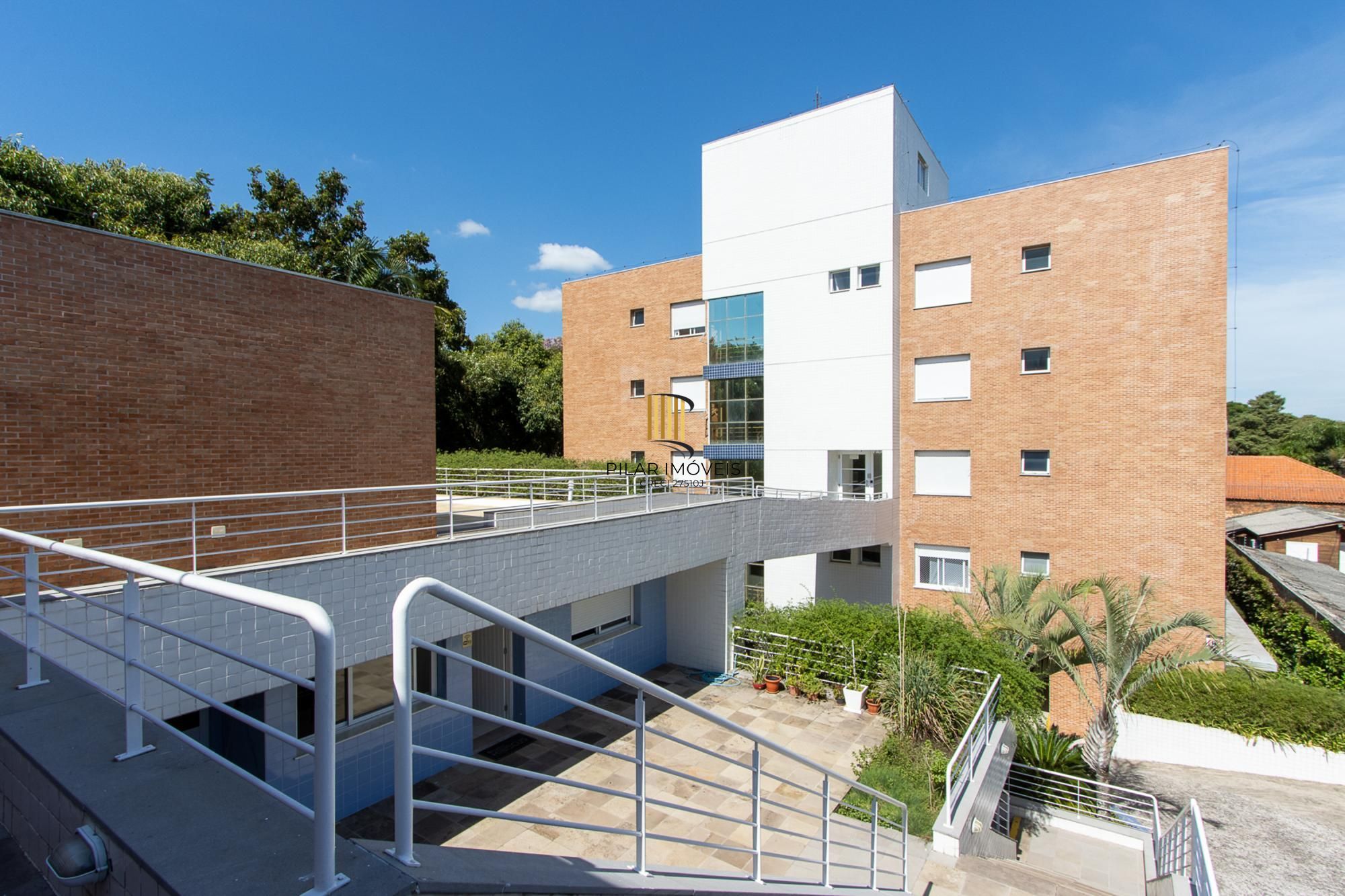 Excelente apartamento de 3 dormitórios, 1 suíte e 2 vagas de garagem.