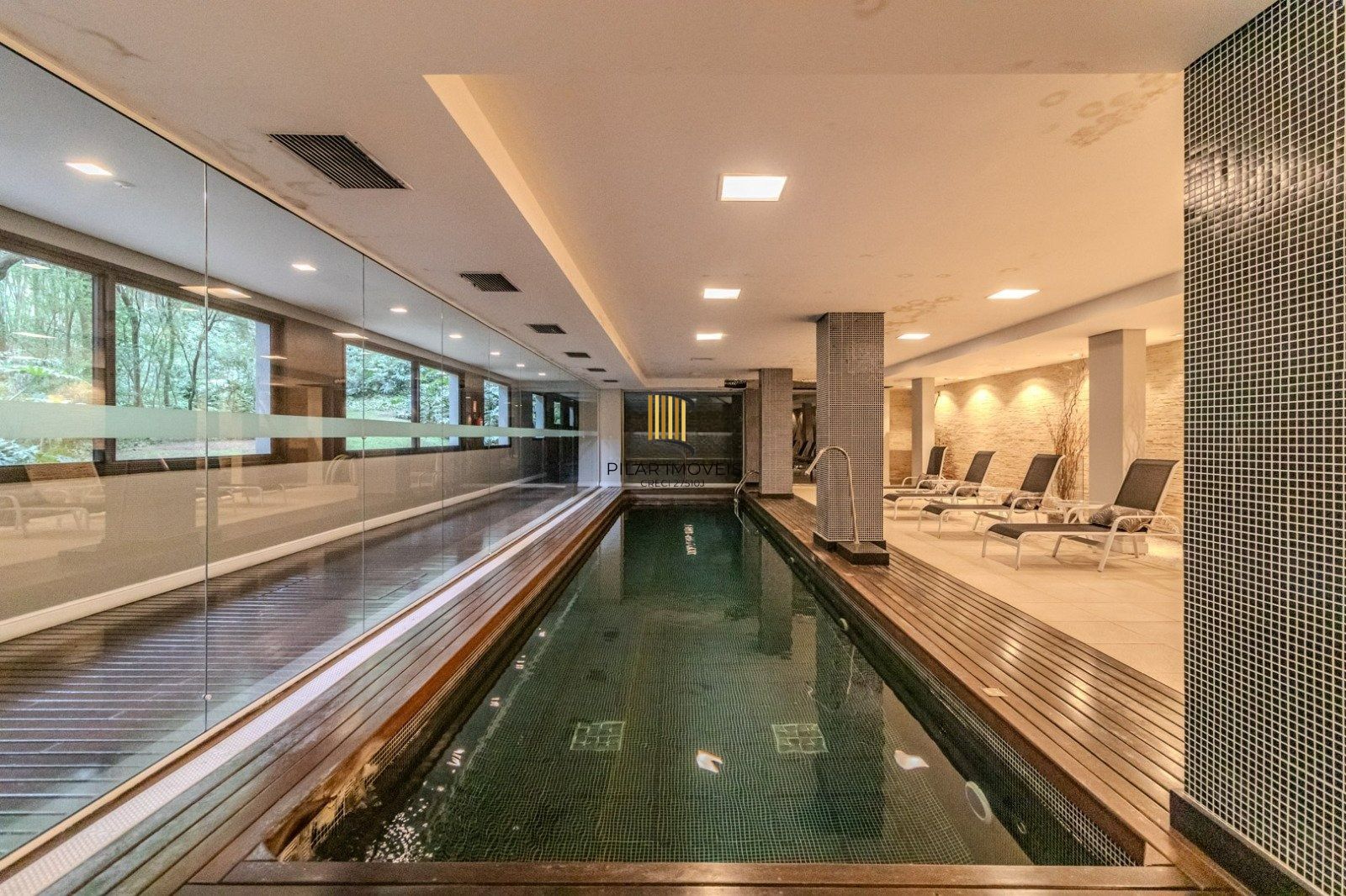 Alto Padrão no TERRAZAS: 4 Suítes, 312m² e Vista Incrível para a Natureza