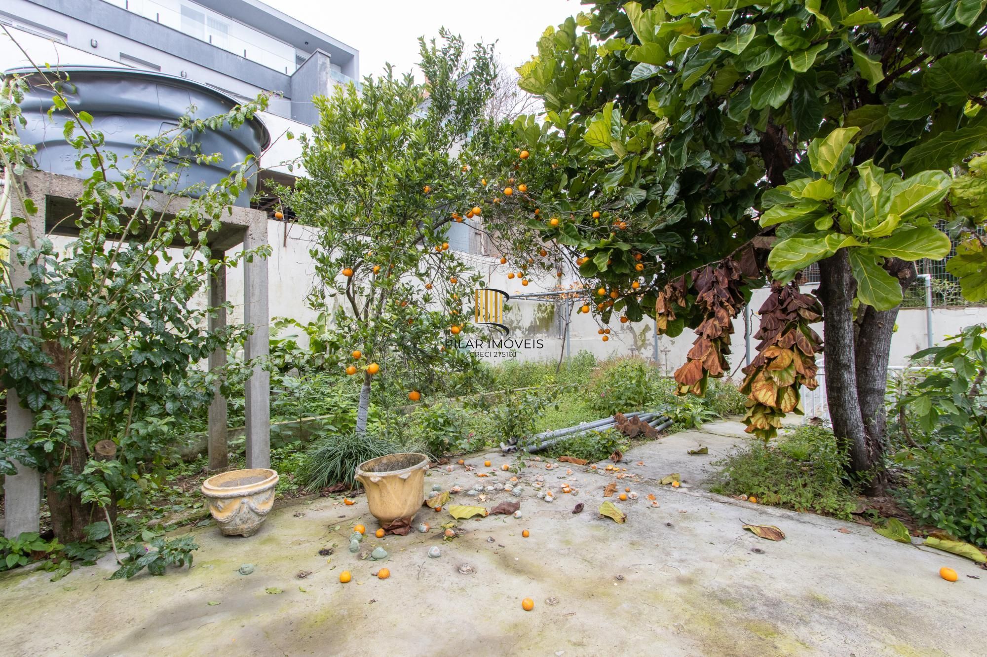 Casa para Venda - 470m², 3 dormitórios, sendo 1 suites, 6 vagas - Nonoai