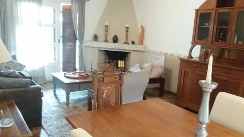 Casa para Venda - 239.2m², 3 dormitórios, 2 vagas - Recanto Do Sabiá