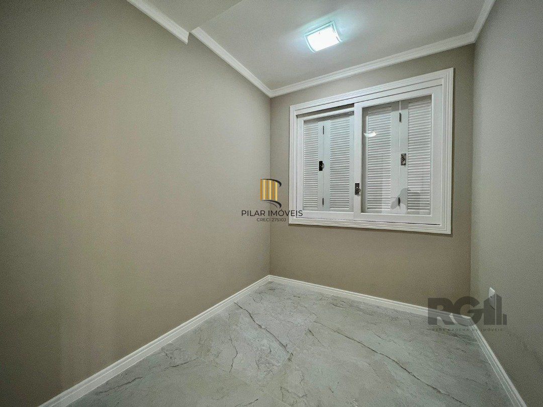 CASA EM CONDOMÍNIO