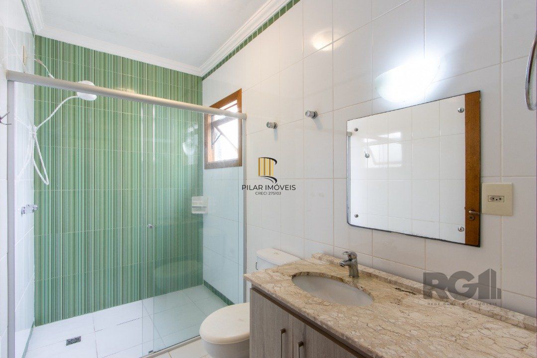 Casa 3 dormitórios no bairro Hípica