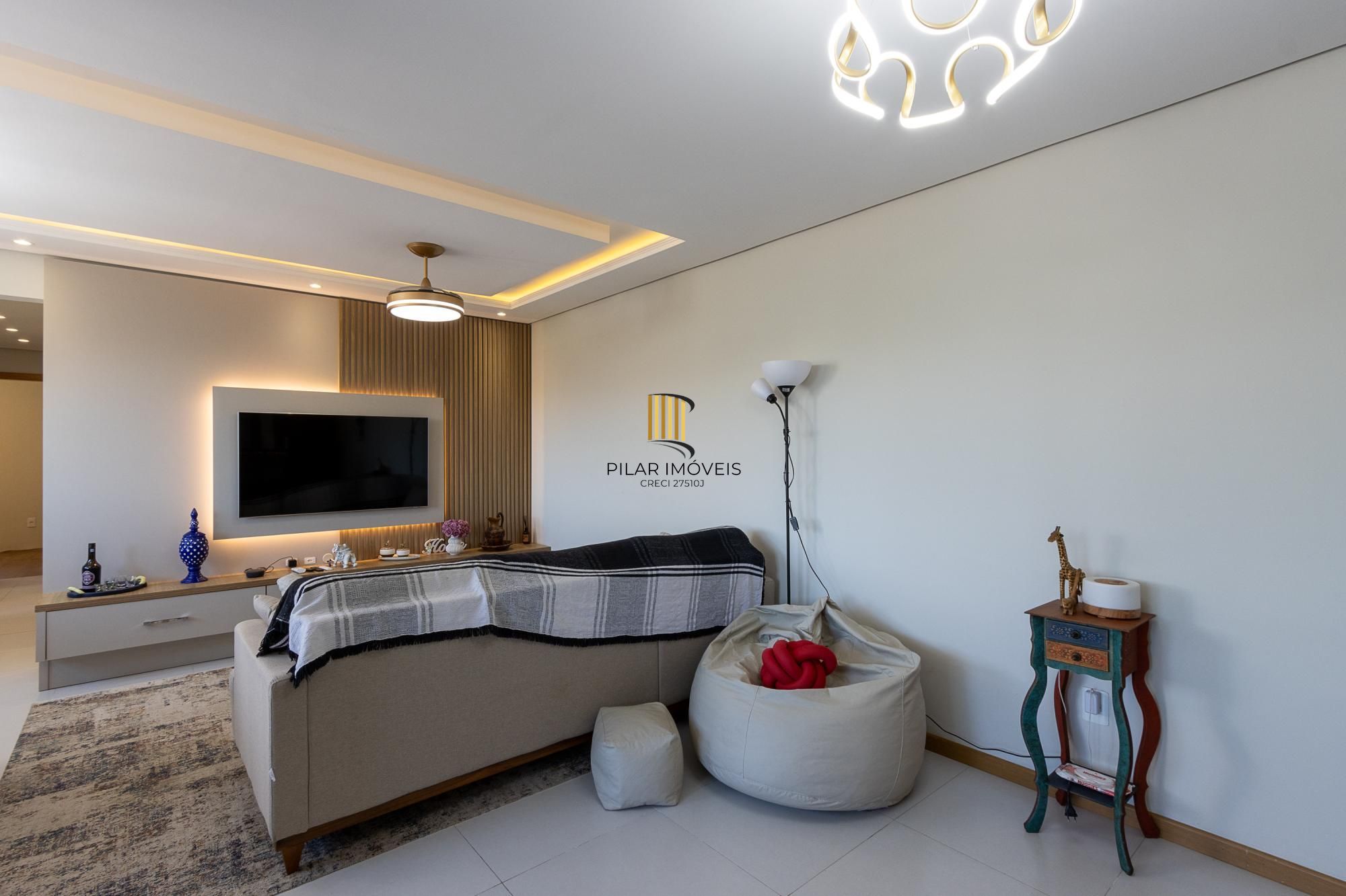 Apartamento | 3 Quartos | 1 Suíte | 103,29m2 Privativos | Vaga Dupla | Bairro Cristal