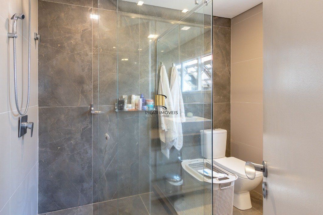 Casa Condominio para Venda - 210.69m², 3 dormitórios, sendo 2 suites, 4 vagas - Jardim Isabel