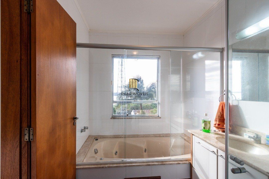 Casa para Venda - 195.96m², 3 dormitórios, sendo 1 suites, 2 vagas - Espirito Santo