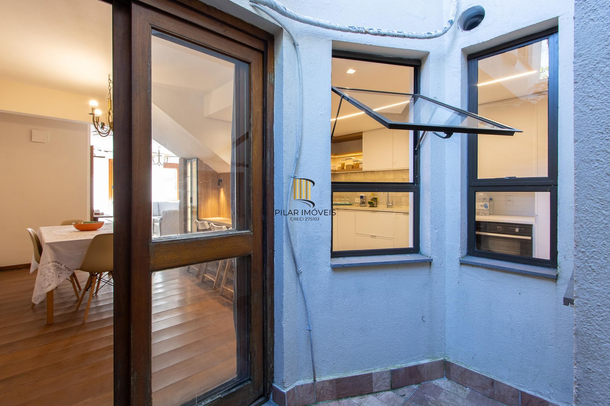 Casa de Condomínio 3 dormitórios no bairro Tristeza