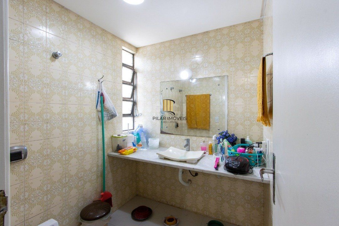 Casa para Venda - 180m², 3 dormitórios, sendo 1 suites, 2 vagas - Ipanema