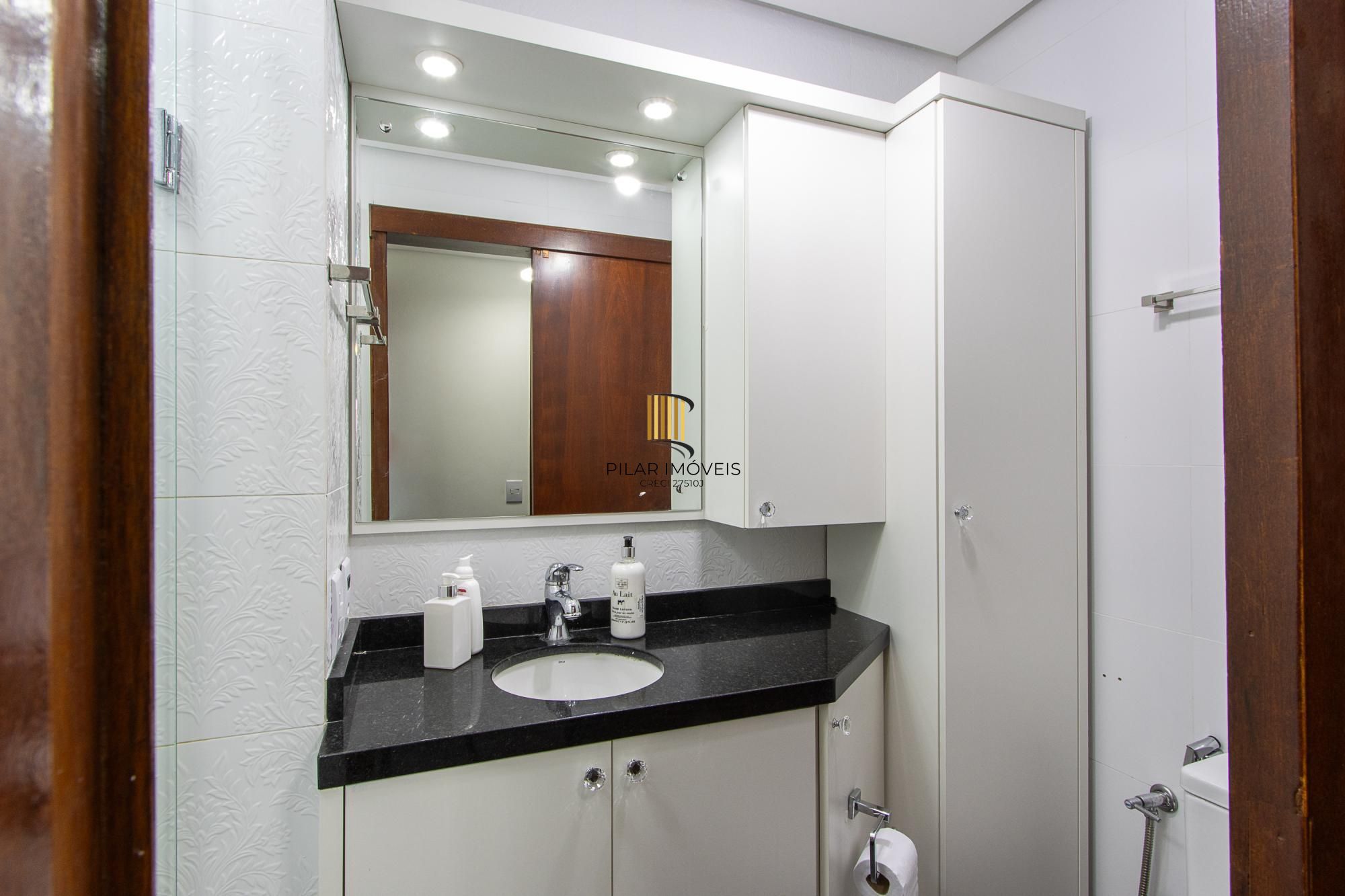 Cobertura no Menino Deus com vista espetacular