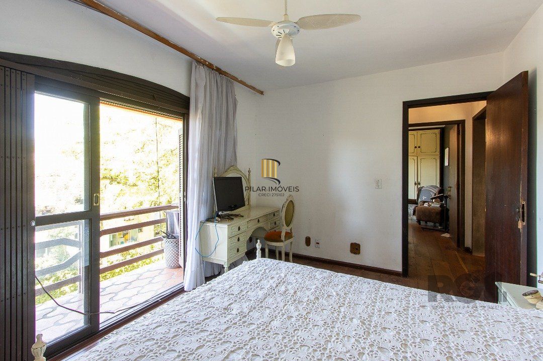 Casa para Venda - 572m², 5 dormitórios, sendo 1 suites, Cavalhada