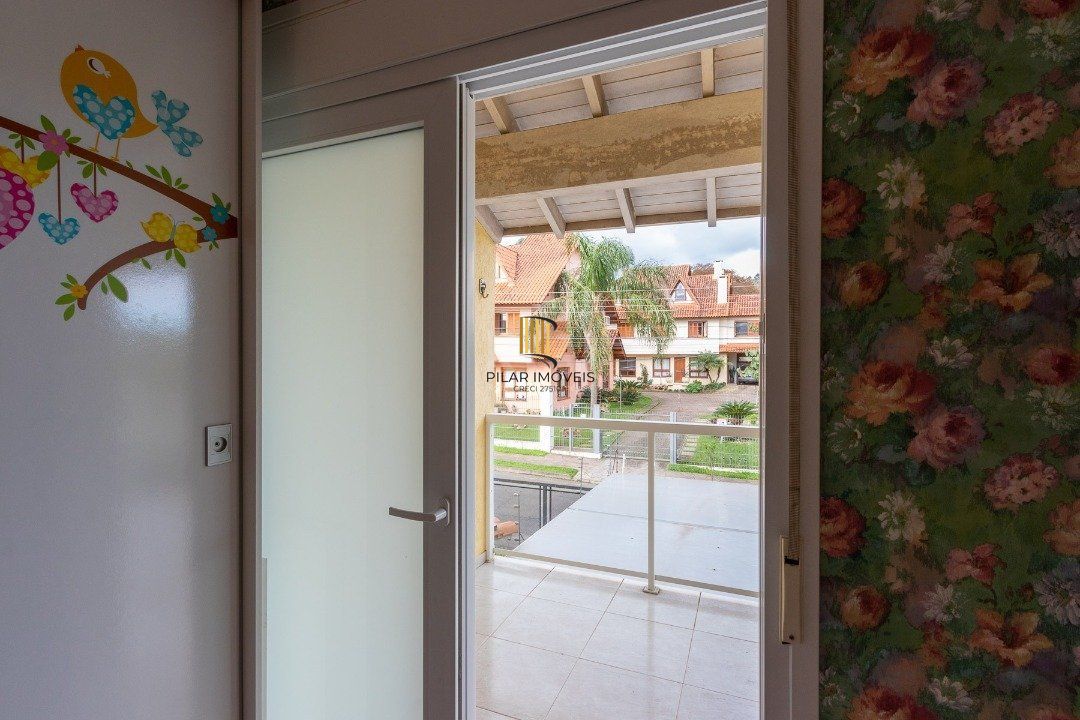 Casa para Venda - 342m², 3 dormitórios, sendo 2 suites, 2 vagas - Espírito Santo