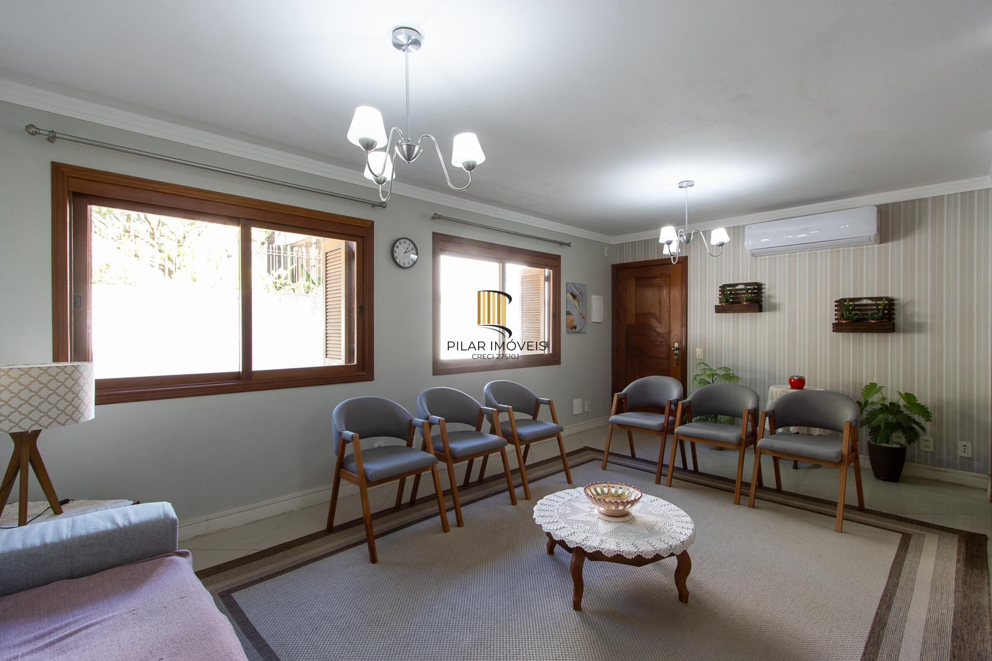 Casa Condominio  - 197m² de aréa nprivativa, 03 dormitórios 01 suites, 02 vagas - Tristeza