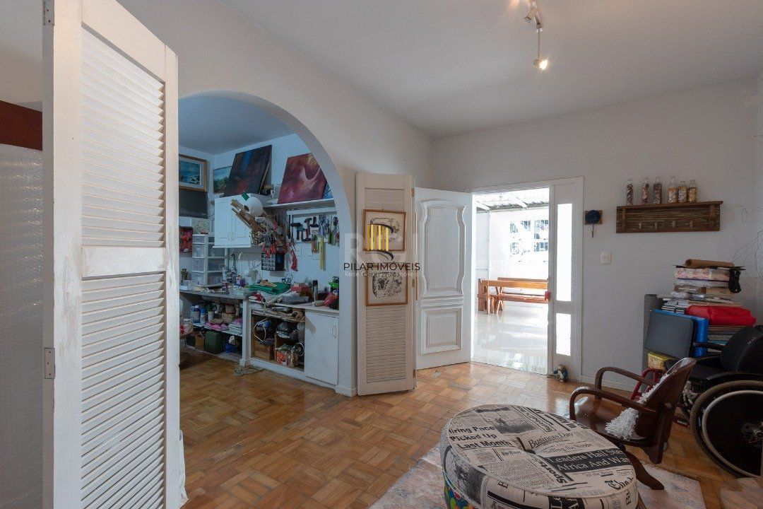 Casa para Venda - 199.62m², 5 dormitórios, 15 vagas - Tristeza