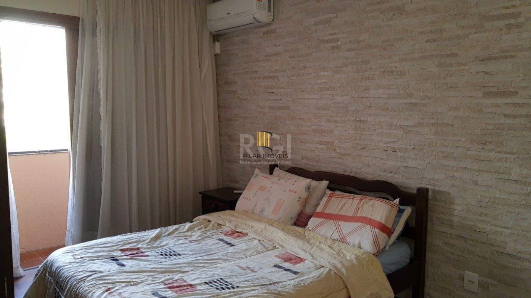 Cobertura para Venda - 182m², 4 dormitórios, sendo 1 suites, 2 vagas - São João