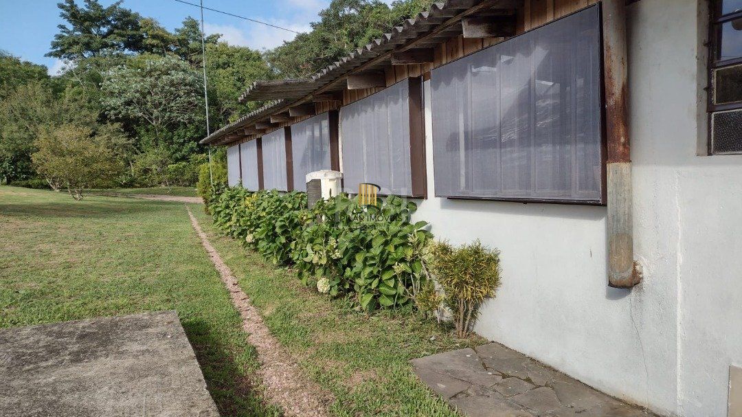 SÍTIO DENTRO DE PORTO ALEGRE 6.629,10 metros quadrados de área no bairro Campo Novo.