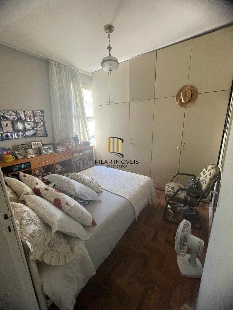 Apartamento no Petrópolis de 1 dormitório desocupado