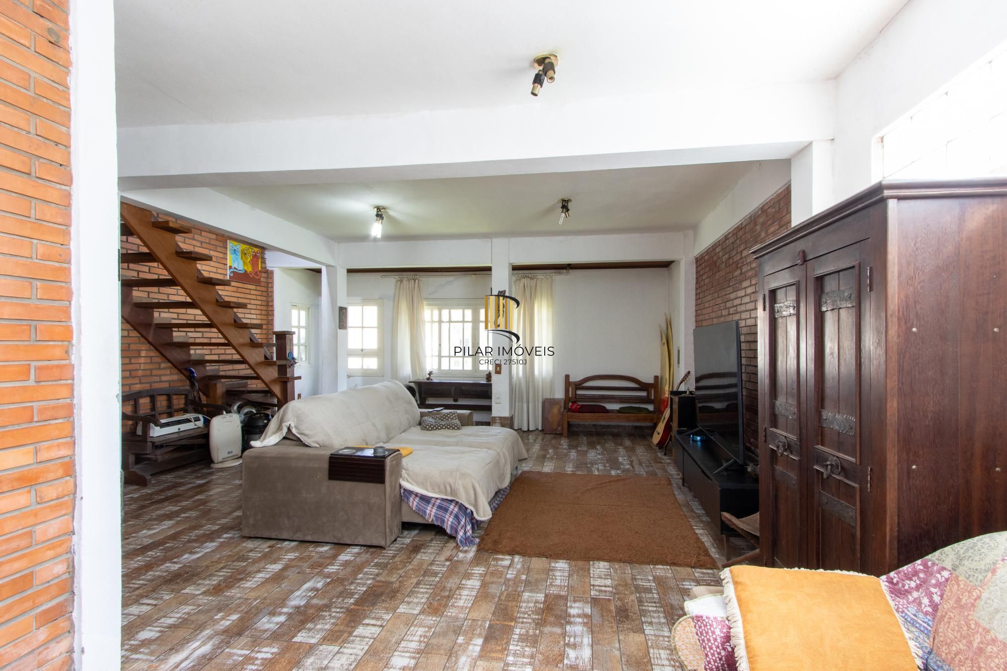 Sobrado amplo 4 dormitórios com piscina e casa extra no mesmo terreno – Hípica