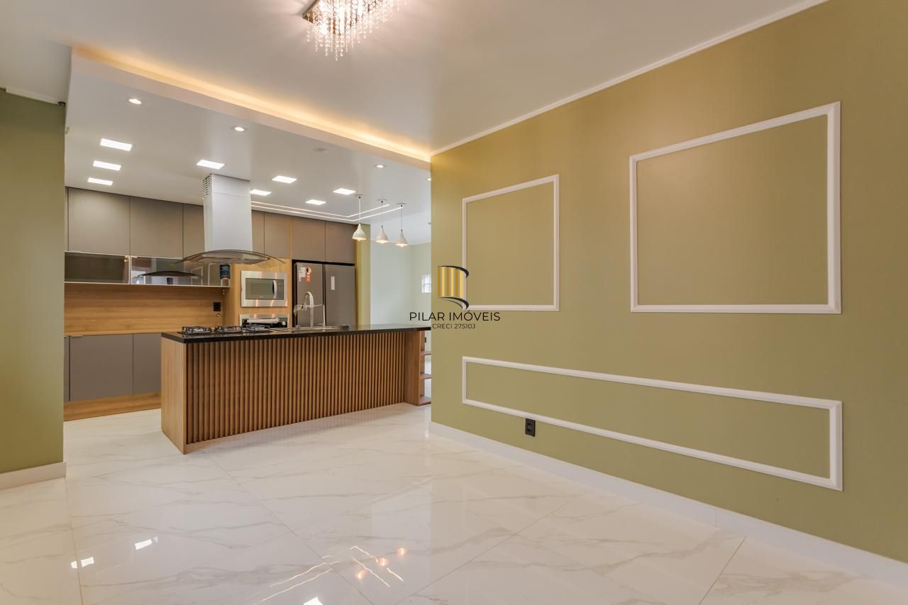 Casa de 3 dormitórios á venda no Jardim Lindóia em Porto Alegre