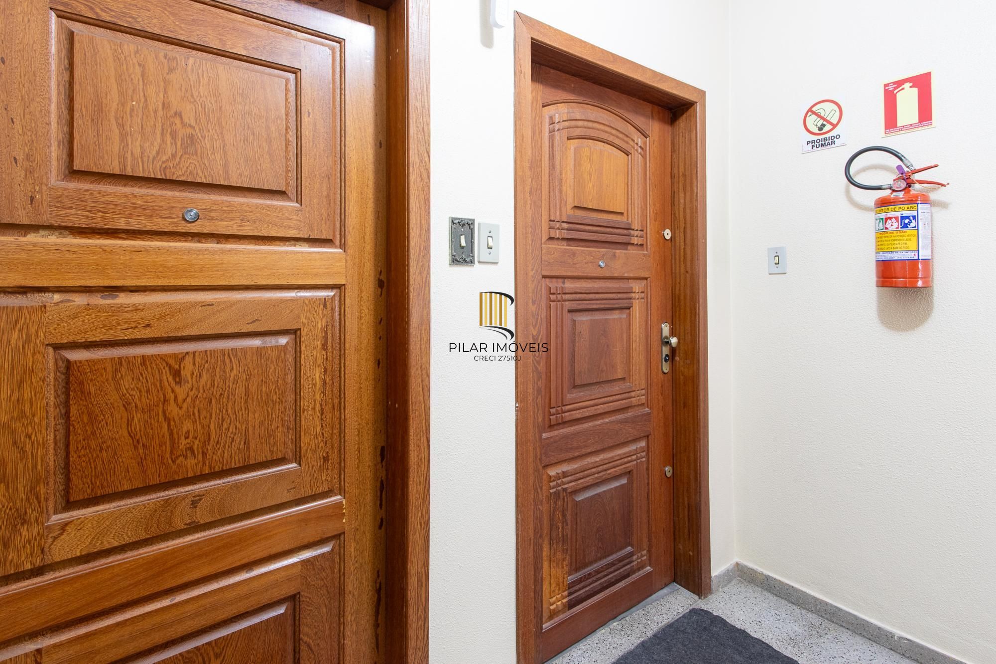 Apartamento com 2 dormitórios no bairro Teresópolis