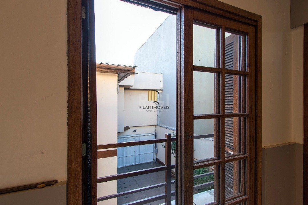 Casa para Venda - 229.18m², 4 dormitórios, sendo 4 suites, 5 vagas - Cavalhada