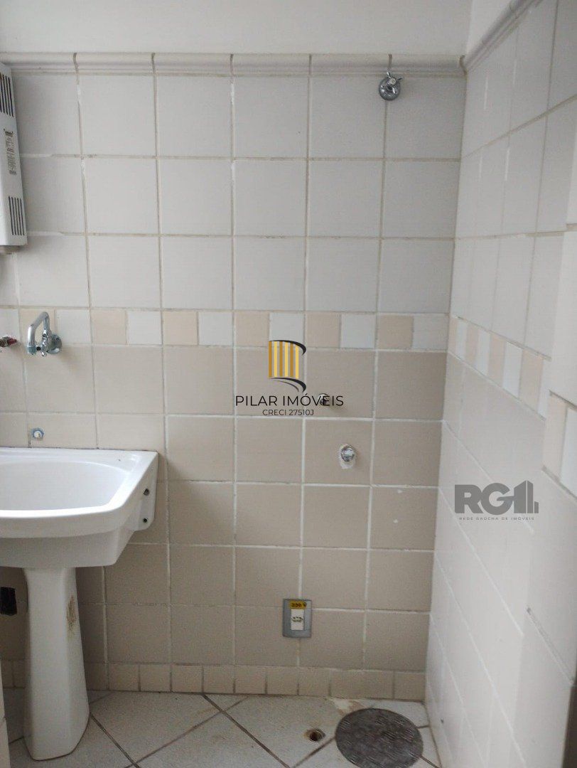 Apartamento com 40,31m², 1 quarto, totalmente reformado, na Lucas de Oliveira.
