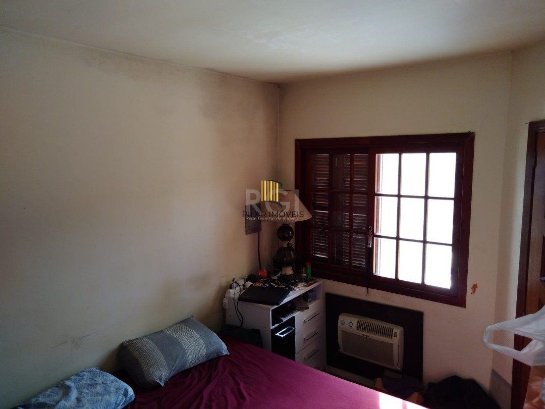 Casa para Venda - 72m², 2 dormitórios, 1 vaga - Hípica
