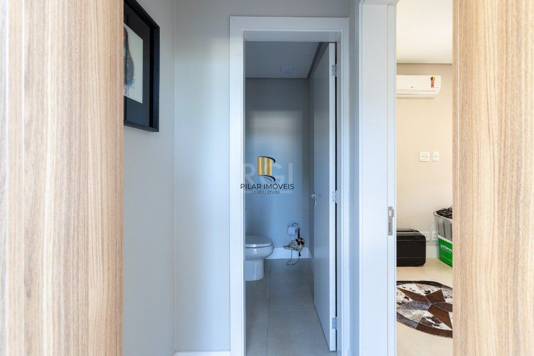 Casa Condominio para Venda - 380m², 3 dormitórios, sendo 3 suites, 6 vagas - Terra Ville