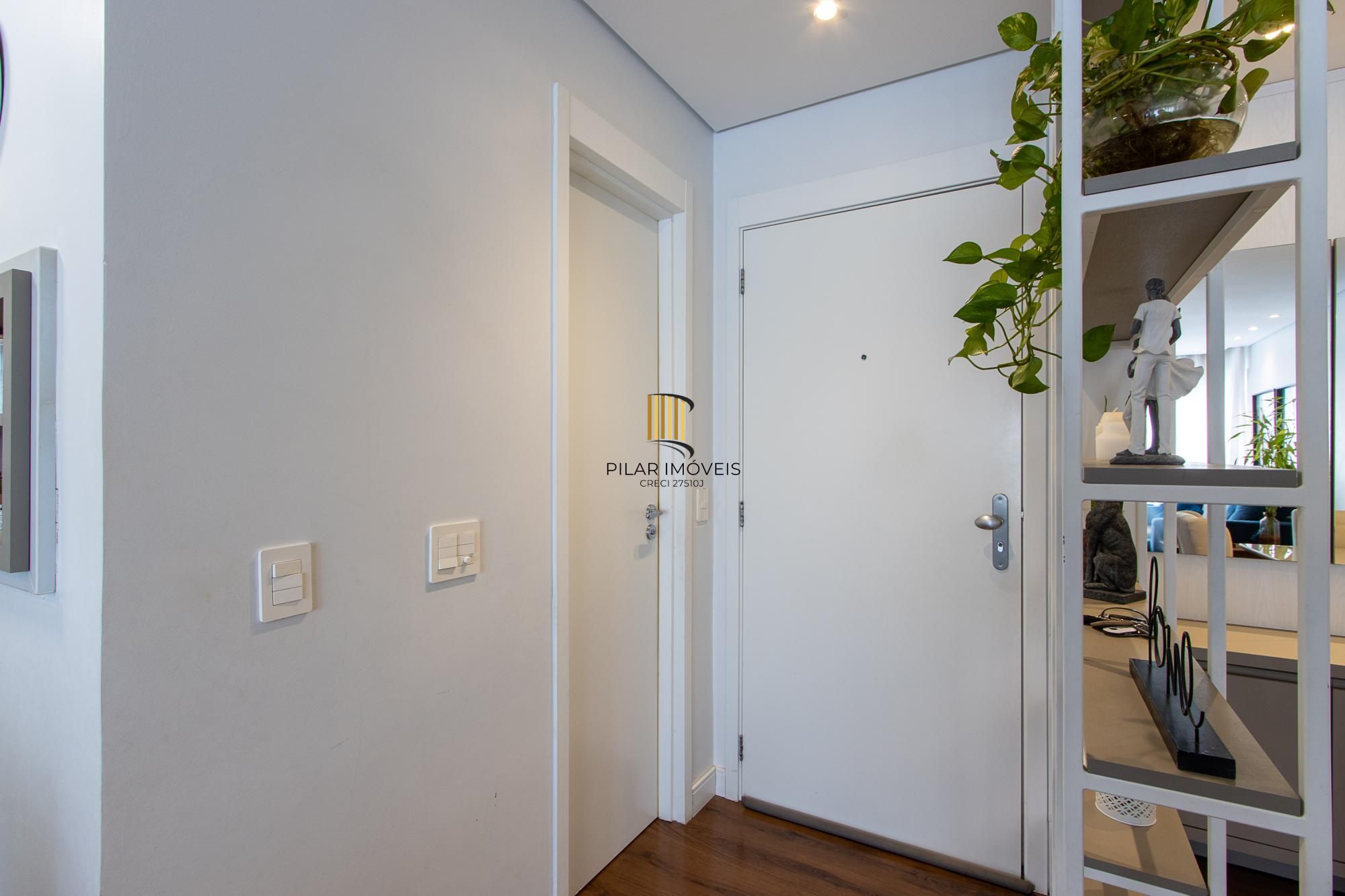 Apartamento impecável, orientação solar privilegiada!