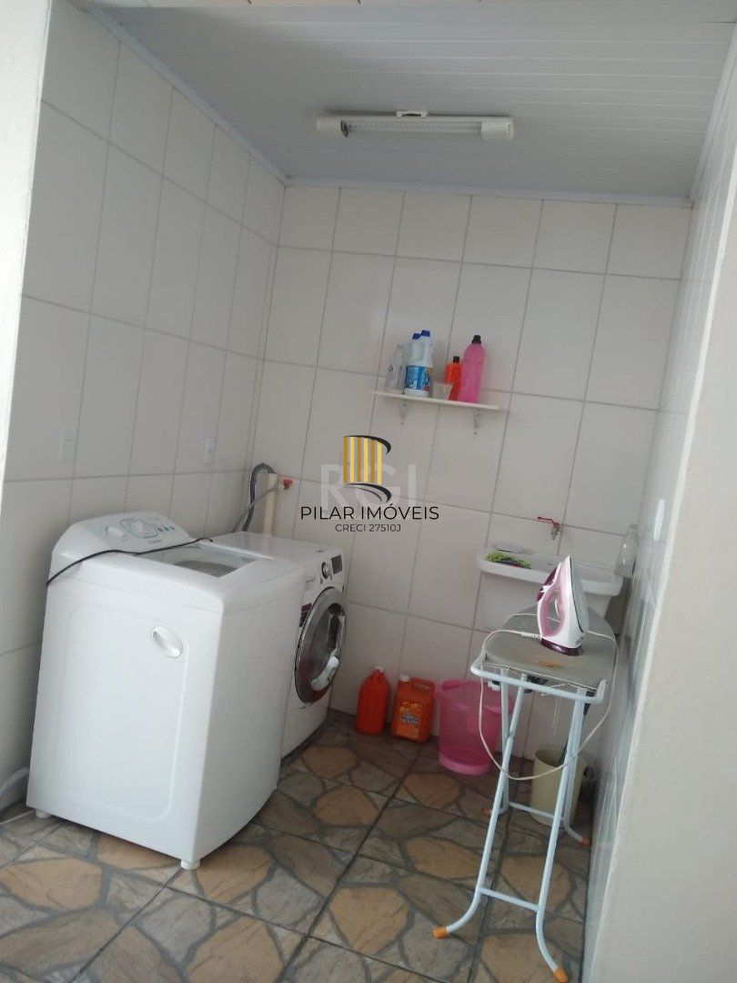 Casa para Venda - 165m², 2 dormitórios, 4 vagas - Menino Deus